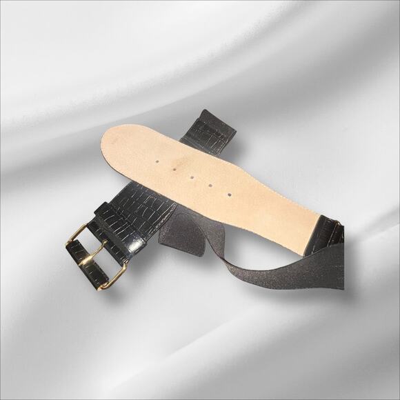 Woman's Wide Stretch Belt Size XL Buckle Leather and Manmade 38”-42” - Picture 4 of 7